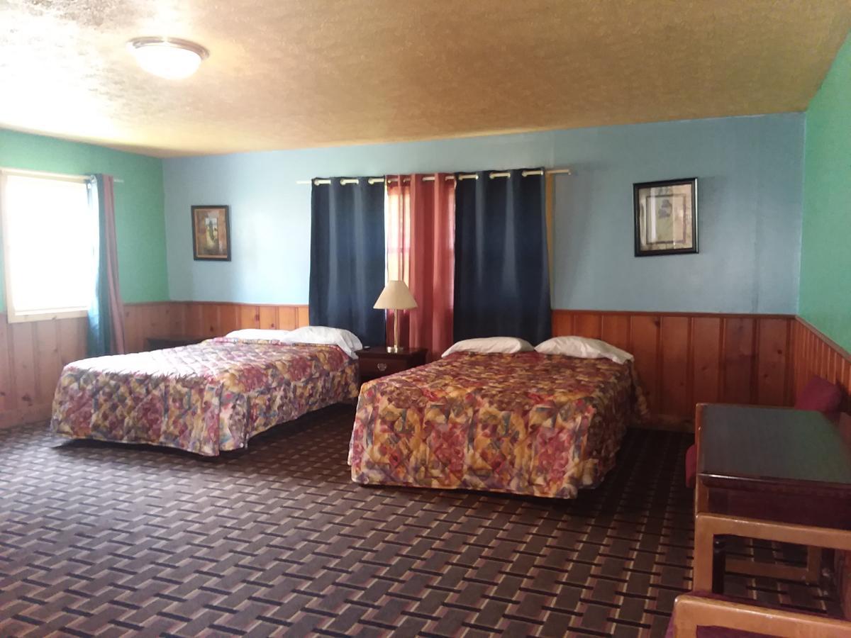 Scenic River Inn Motel Wartburg Bagian luar foto