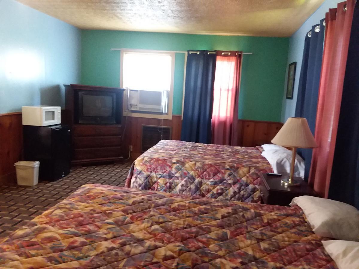 Scenic River Inn Motel Wartburg Bagian luar foto